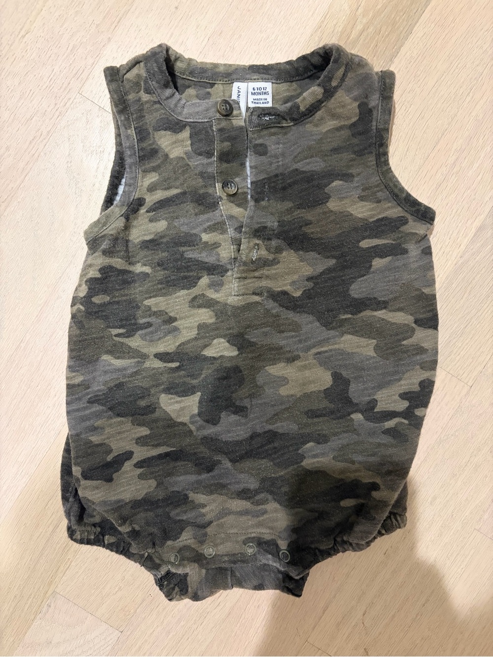 Janie and jack romper 6-12 months